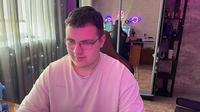 EricKnight1 online show from March 15, 7:49 am