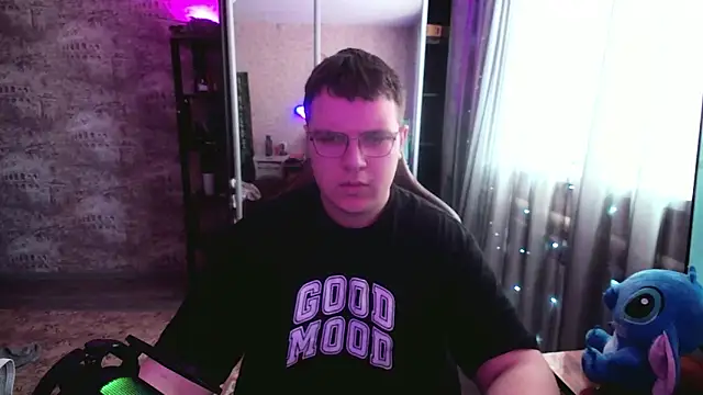 EricKnight1 online show from March 23, 10:43 am