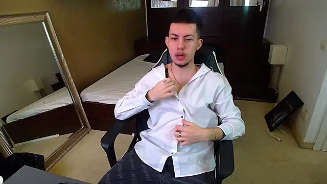 KrewVaughn online show from March 20, 5:11 am