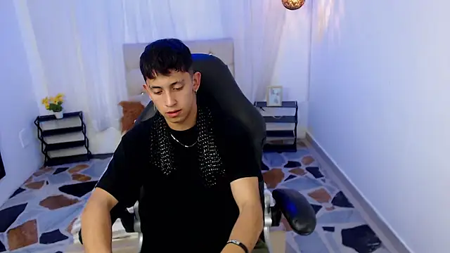 Kei 23 online show from April 23, 10:01 pm