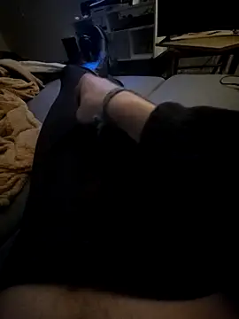 bootslove1 online show from April 18, 11:48 pm