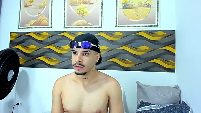 Leon Hotx online show from April 16, 2:33 am