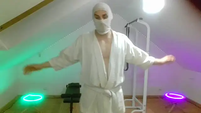 NinjaLaser online show from April 4, 7:33 pm