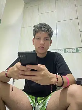 Theus26  online show from March 26, 4:16 am