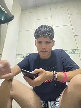 Theus26  online show from April 10, 12:06 am