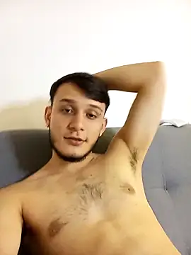 TommyYoung77 online show from March 28, 9:42 am