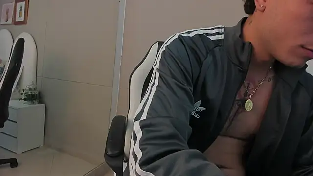 Thiago 2003  online show from March 19, 8:12 pm