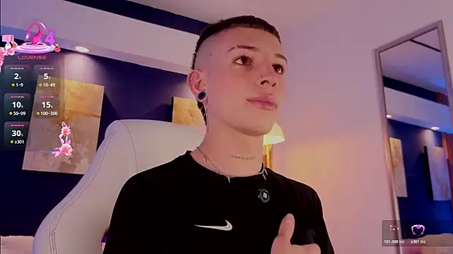 Luca Prince  online show from April 5, 4:09 am