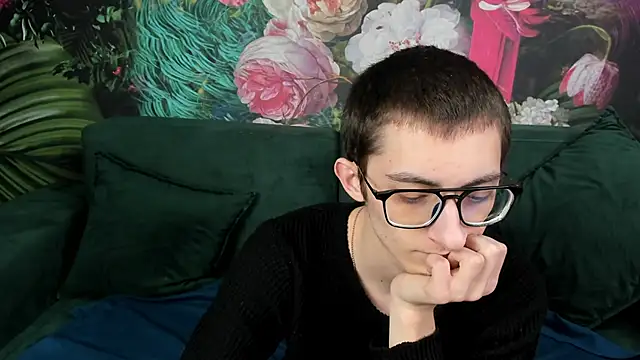 RonBevs online show from April 11, 7:50 pm