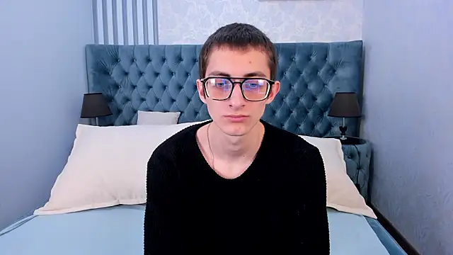 RonBevs online show from April 16, 8:09 pm