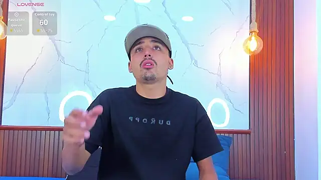 Hadrian Torres online show from March 28, 1:00 pm