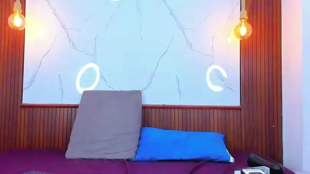 Hadrian Torres online show from March 27, 12:50 pm