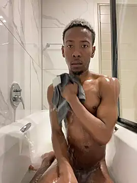 RoyaltyRox online show from April 4, 3:47 am