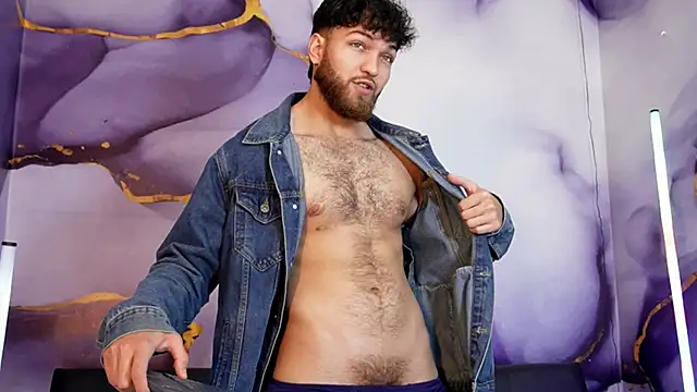 Oliver Dallas1 online show from April 11, 6:42 am