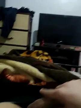 JoyousArray85 online show from April 13, 10:38 am