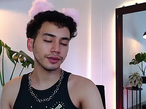 noahnoguera online show from March 21, 1:26 pm