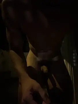 alej2x4 online show from April 6, 10:49 am