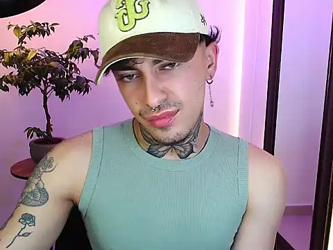 stevennavarro online show from April 2, 10:39 pm