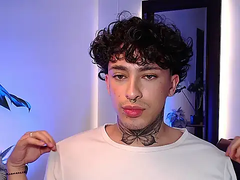 stevennavarro online show from March 17, 5:54 am