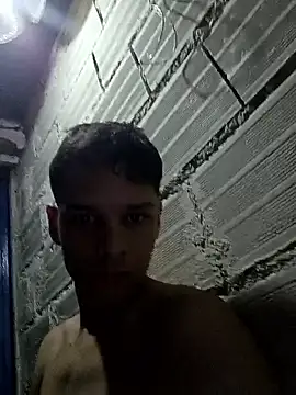 Max026  online show from May 11, 4:14 am