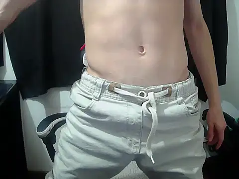 crixus11111 online show from April 29, 5:56 am