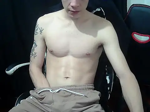 crixus11111 online show from March 21, 6:28 am