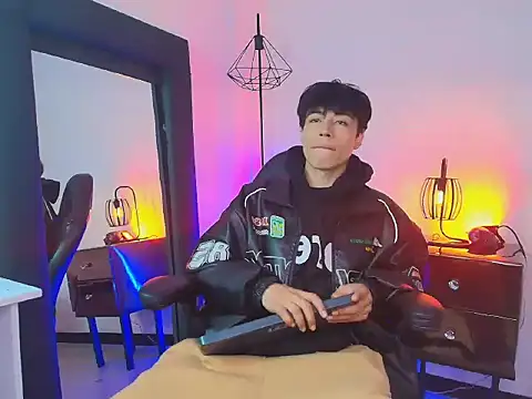 Andreew Style online show from March 23, 7:09 pm