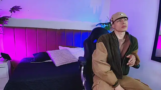 Andreew Style online show from April 25, 2:14 pm