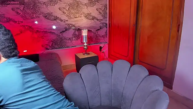 Liam Dustin online show from April 26, 9:11 pm