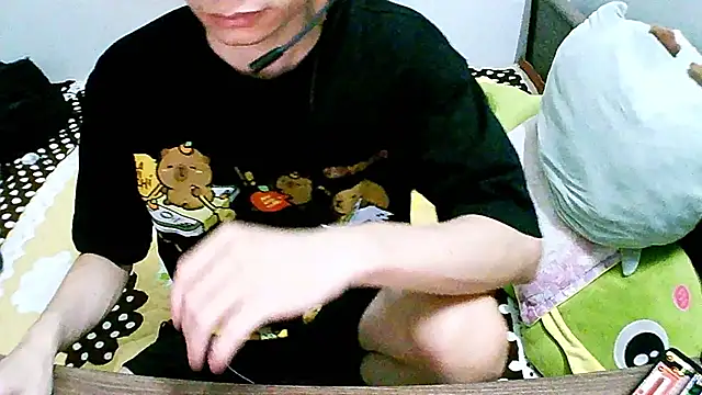 Kang143 online show from April 2, 2:25 pm