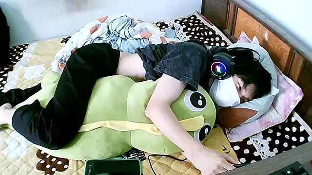 Kang143 online show from March 19, 6:27 am