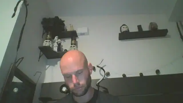 CaptCraker online show from April 1, 1:51 am