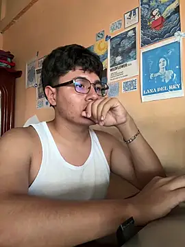 Erickckk online show from March 27, 7:15 pm