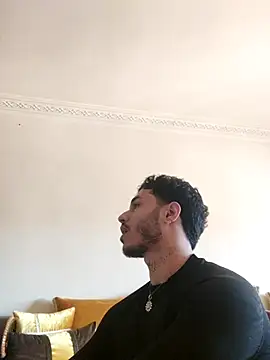 Thewildaliii0 online show from April 13, 1:45 pm