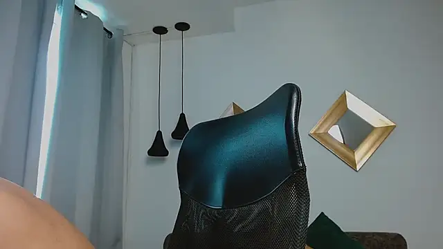 Vezzx online show from April 1, 6:27 pm