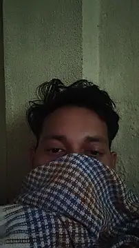 xyz 2giT online show from March 31, 12:40 pm