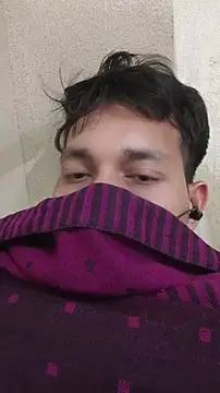 xyz 2giT online show from March 24, 5:07 pm