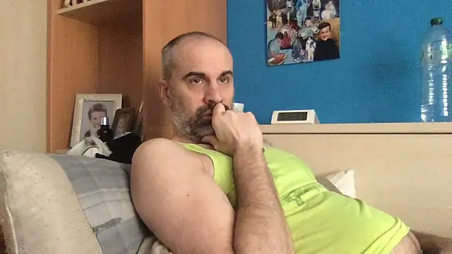 calvito exotico online show from March 23, 10:43 am