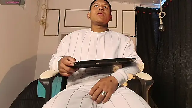 Cesar-Mendoza online show from March 28, 1:22 pm