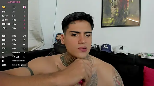 sweetlatinoboy online show from March 20, 7:50 pm