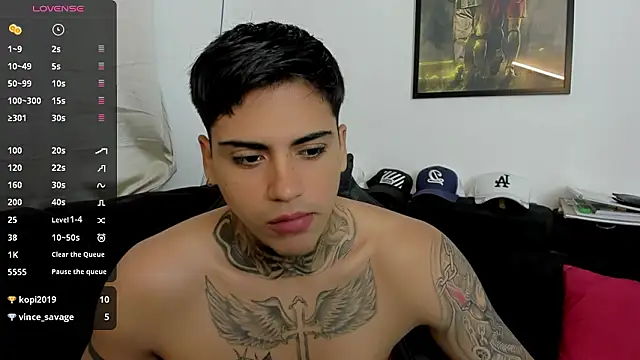 sweetlatinoboy online show from March 23, 12:11 pm