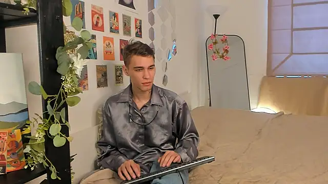 Shadow blink online show from March 23, 12:22 pm