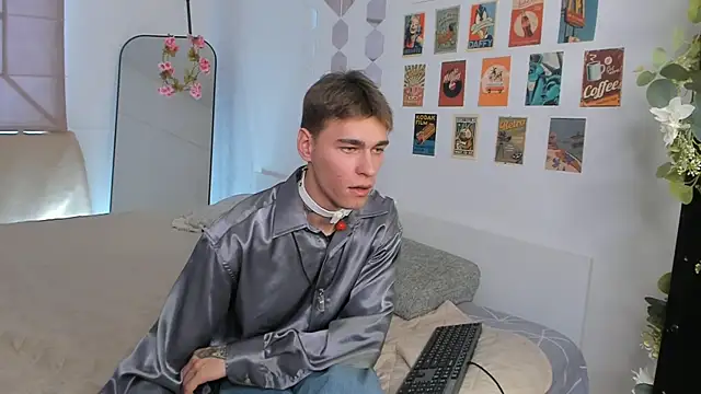 Shadow blink online show from March 20, 12:31 pm