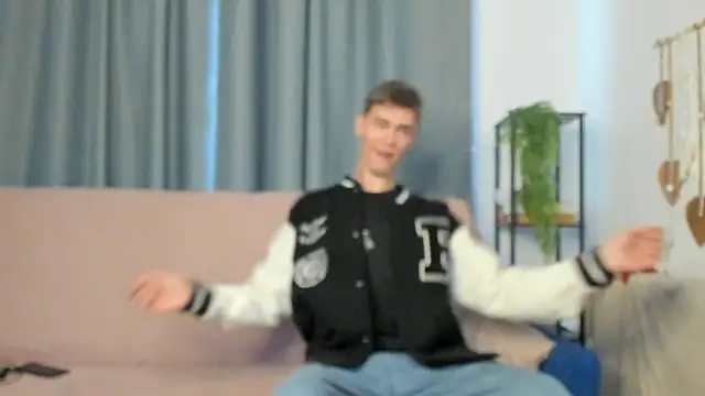 Shadow blink online show from March 24, 2:11 pm