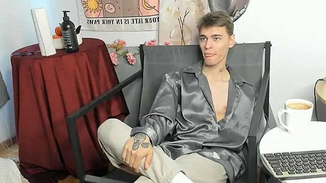 Shadow blink online show from March 27, 12:06 pm