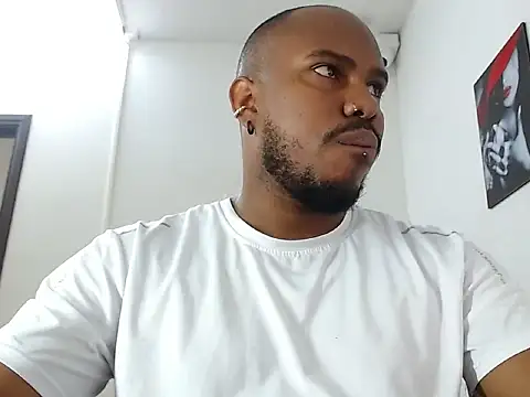 Alessandro Hamed online show from April 11, 1:36 pm