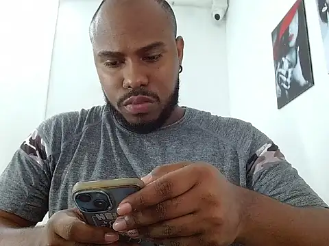 Alessandro Hamed online show from March 28, 2:17 pm