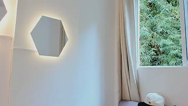 etham wolf1 online show from April 10, 5:31 pm