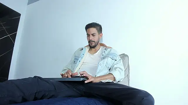 Leo Vesper online show from April 9, 11:49 am