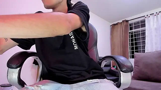 Ethann Boy online show from April 25, 12:35 am